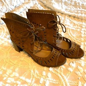 Open toe brown Cutout sandal with heel
